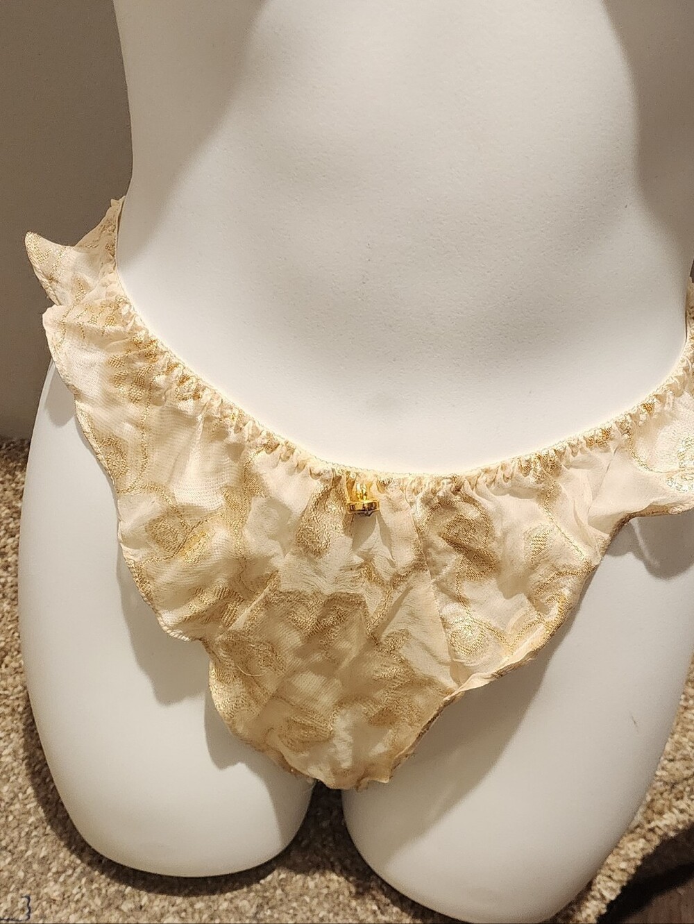 Vintage Victoria's Secret Silk Gold Metallic Ruffled Thong Panties M/L